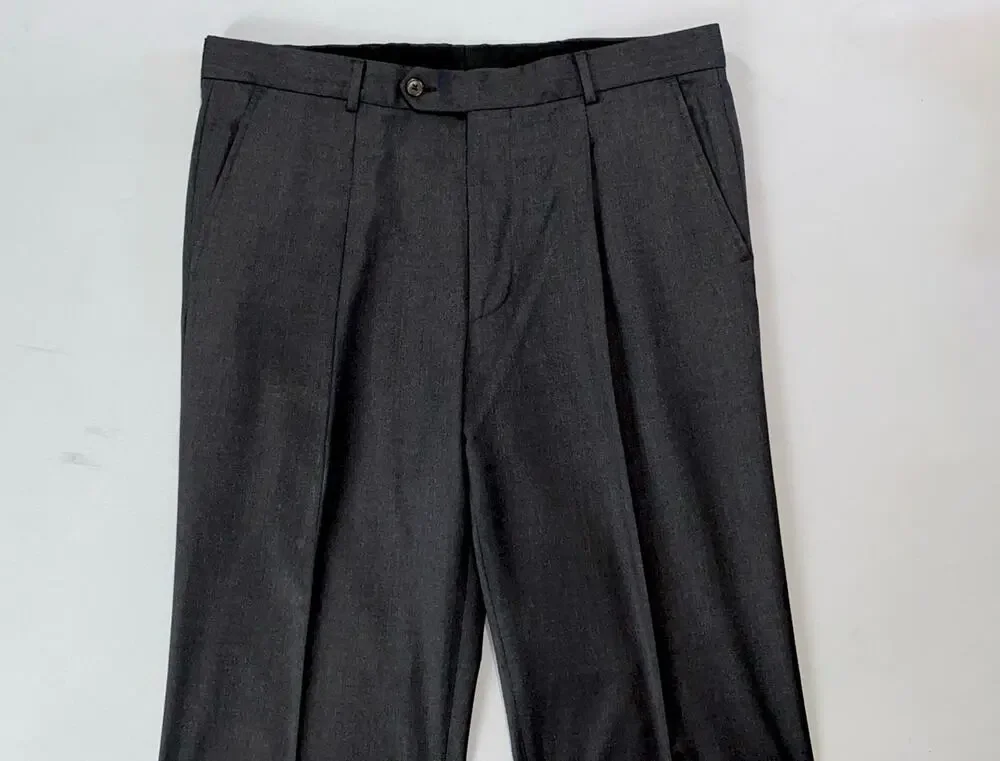 Hugo Boss Dr Hook US Single Pleat/Cuffed Wool Dress Pants, Slacks. 35R, 38X34.5